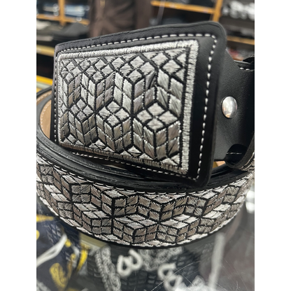 Cinto Vaquero Bordado Ancho 2" Negro con Plata de Grecas