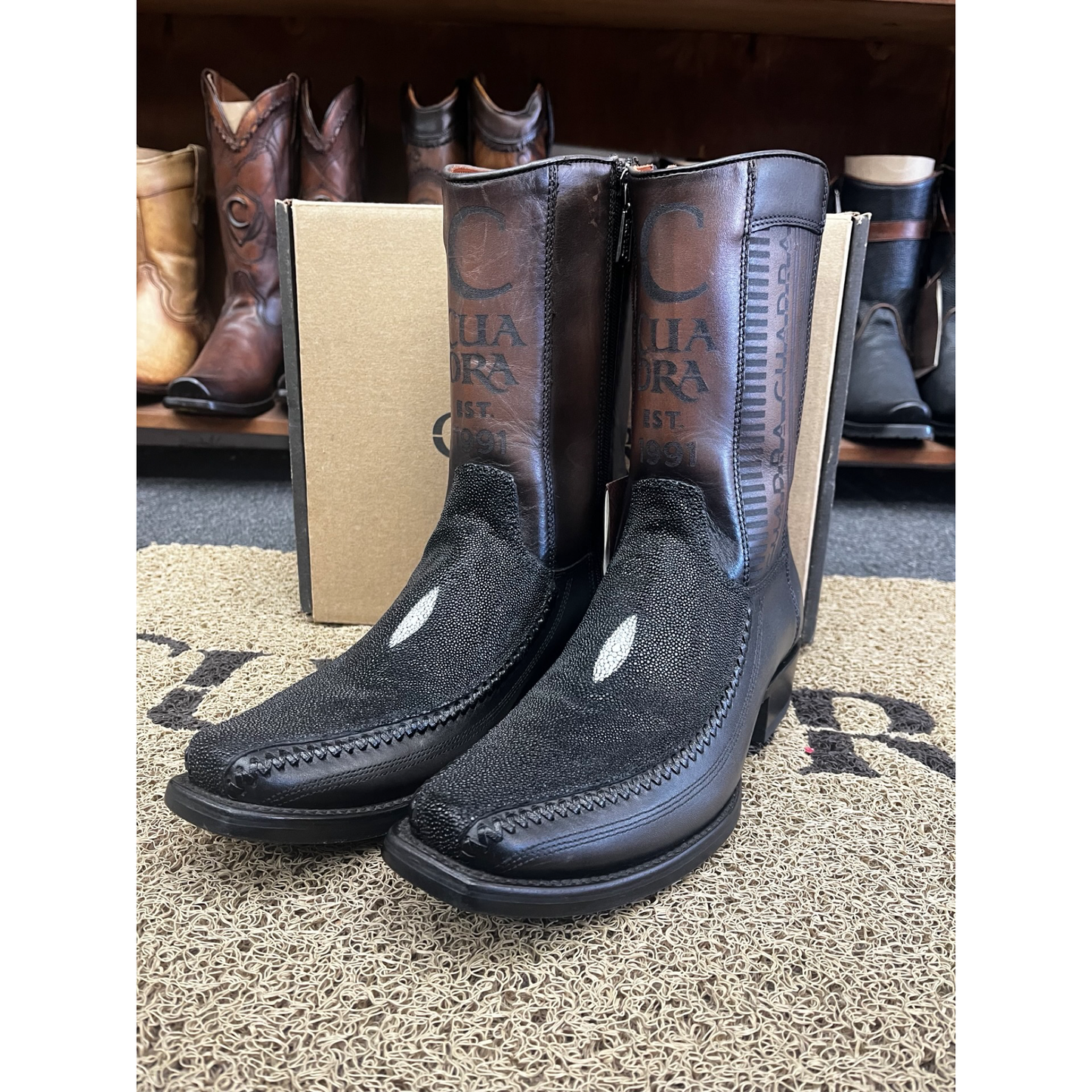 Bota de Mantarraya Original Negra con Horma Dubai | CUADRA