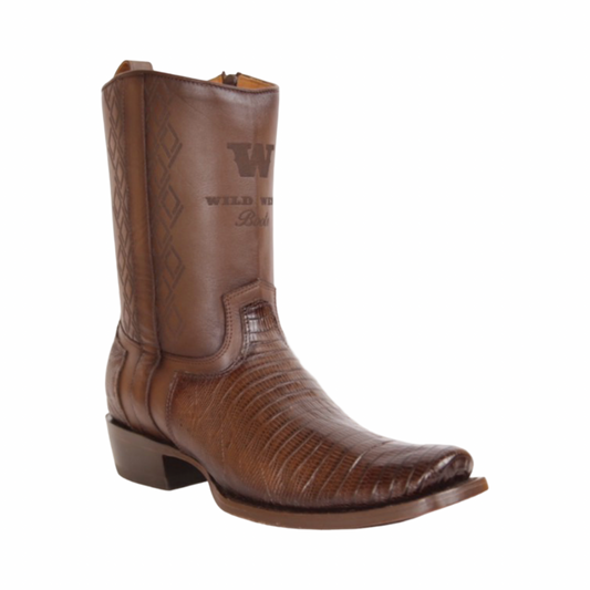 Botas de armadillo nubuck café con horma Dubai y acabado suave.