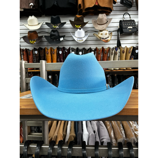 Sombrero vaquero para mujer color azul cielo, texana de moda estilo western moderno.