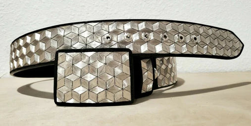 Cintos Con Hilo de Plata - Belts with Silver Thread